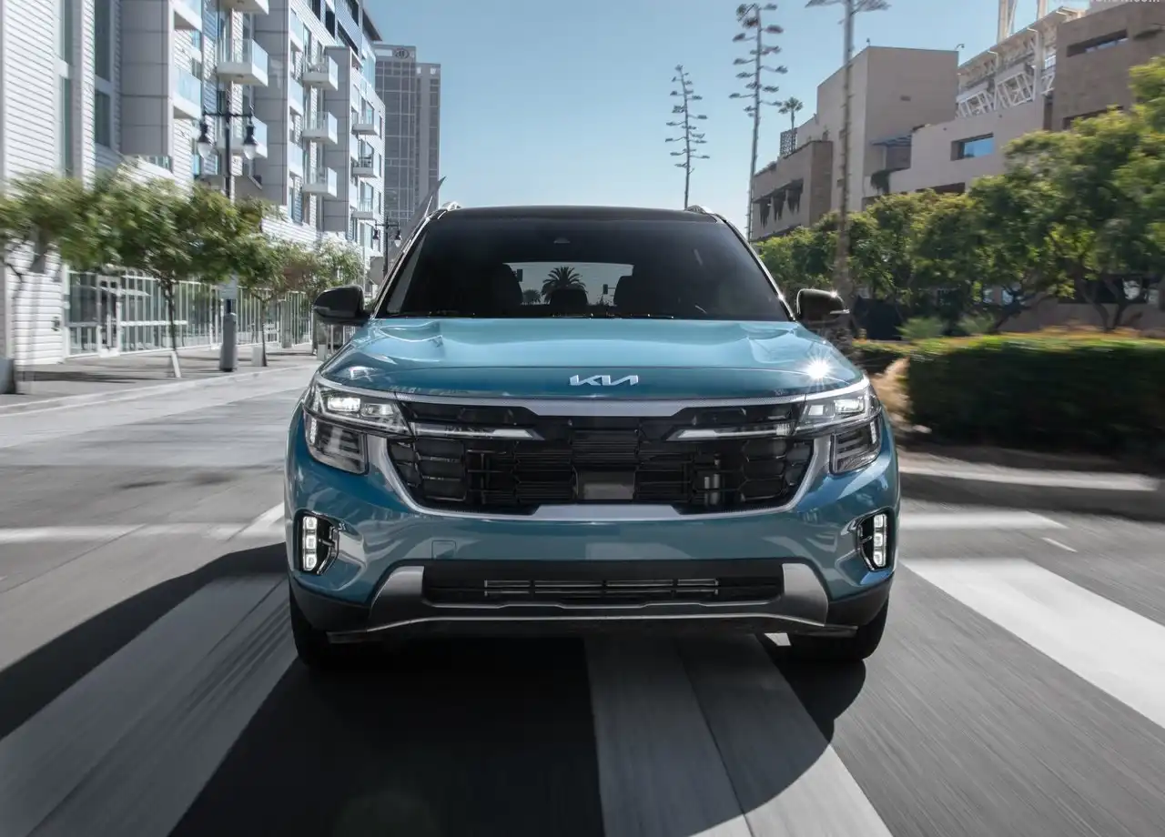 Kia Seltos 2024 - Poze, Informatii si Specificatii Stiri