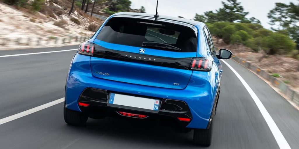 Peugeot 208 electric pareri