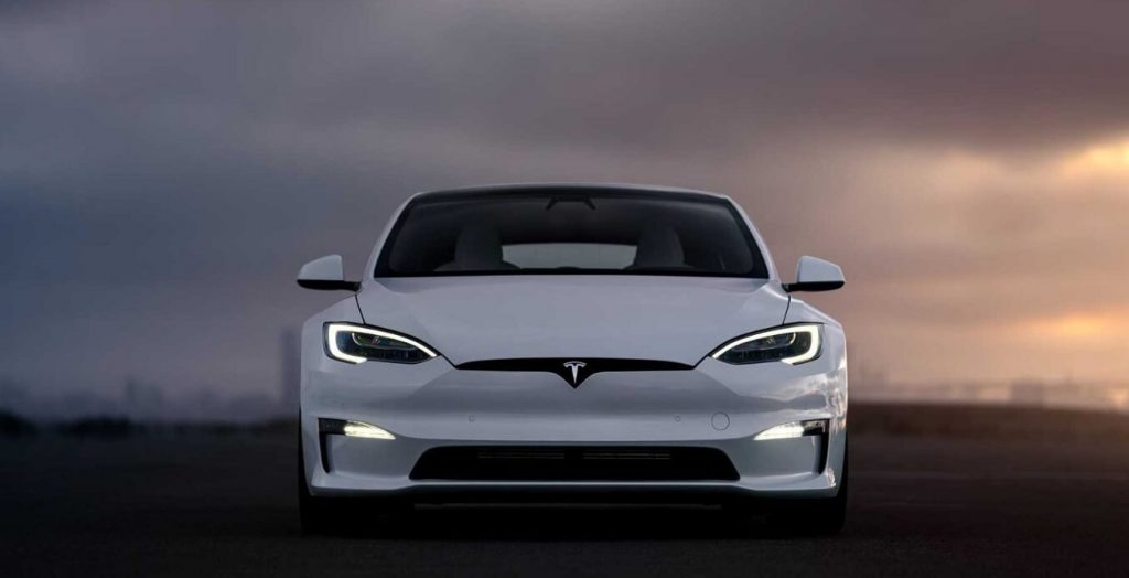 mașini electrice cu autonomie mare Tesla Model S