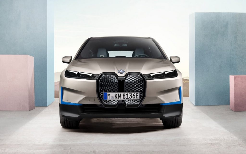 Top 10 mașini electrice cu autonomie mare in 2022 BMW iX