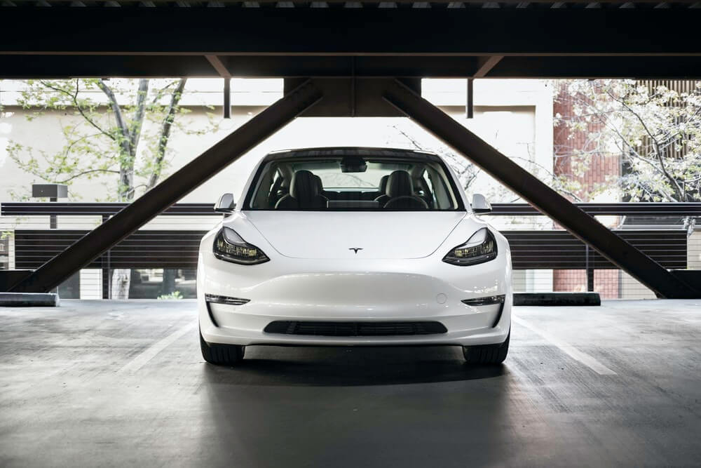 Top 10 mașini electrice cu autonomie mare in 2022 Tesla Model 3