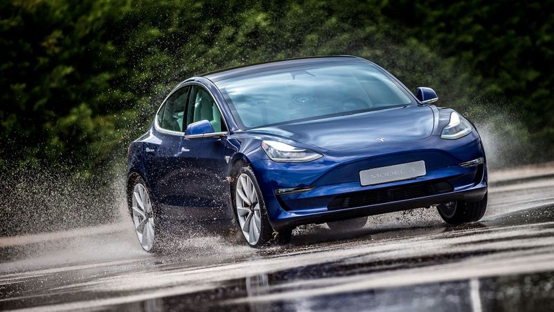 Cele mai bune masini in 2021 Tesla Romania