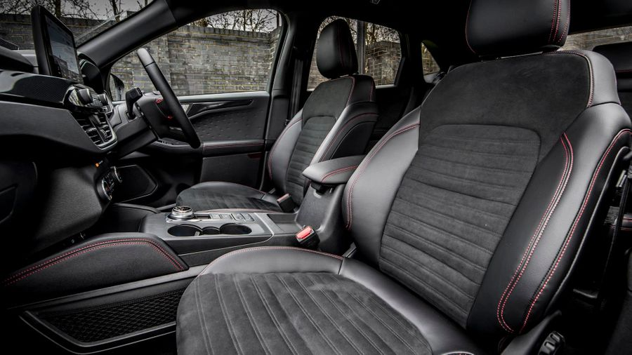 Ford Kuga Plug-in Hybrid 2019 interior