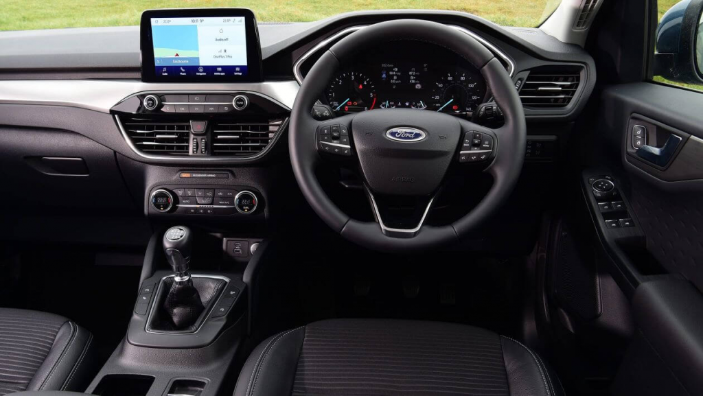 Ford Kuga 2021 interior
