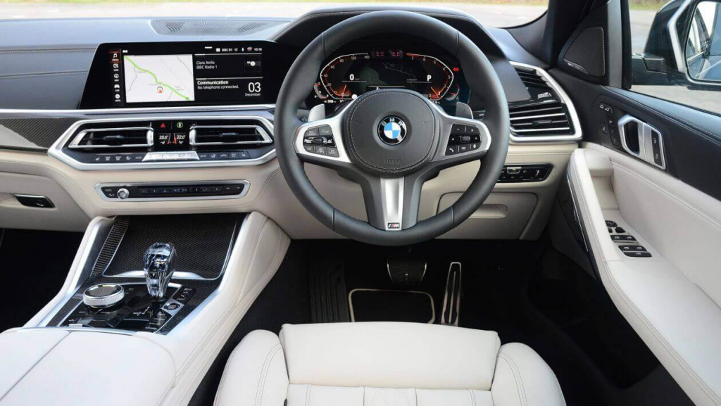 BMW X6 2021 interior
