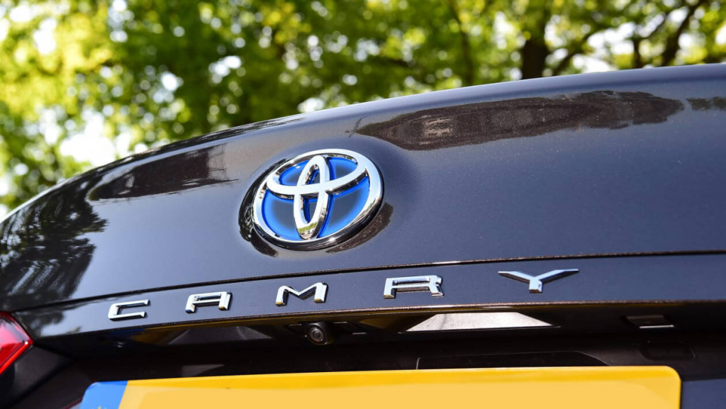 Toyota Camry 2019 5