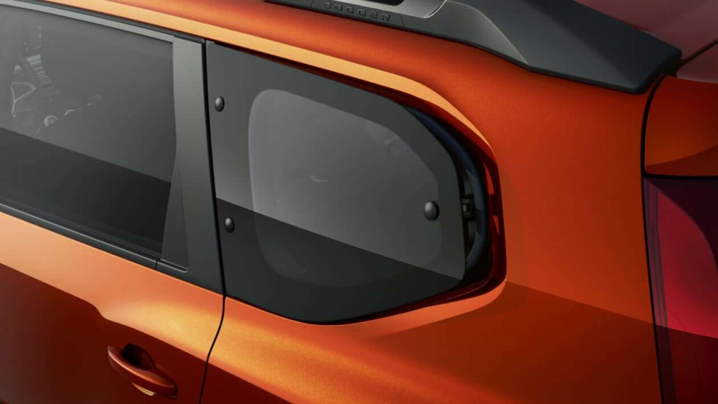 Dacia Jogger 2022 geam rabatabil