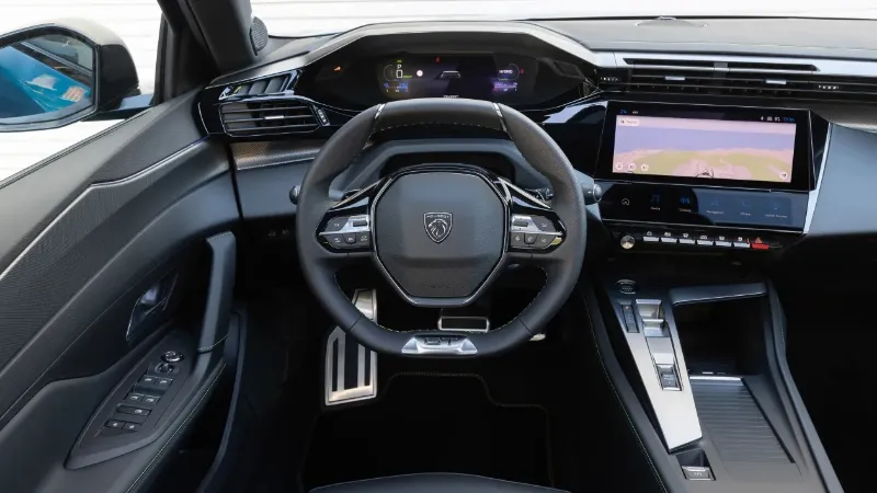 Peugeot 408 interior si confort