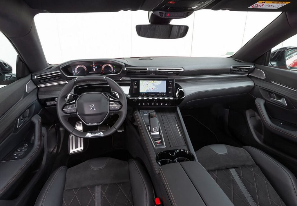 Peugeot 508 interior