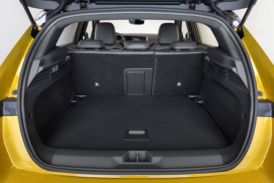 volum portbagaj Opel Astra hatchback 2022