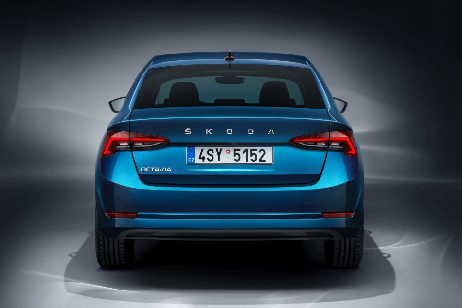 Skoda Octavia IV 1.5 TSI EVO e-TEC 150 CP mHEV DSG 2020-2024 TOP 10