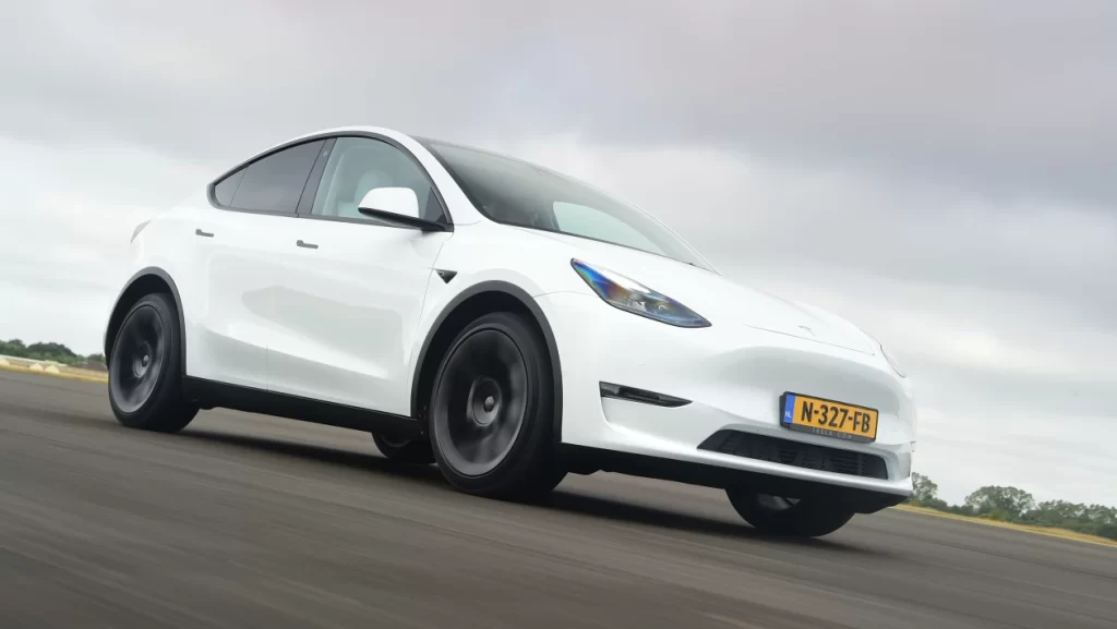 Cel mai sigur SUV - Tesla Model Y