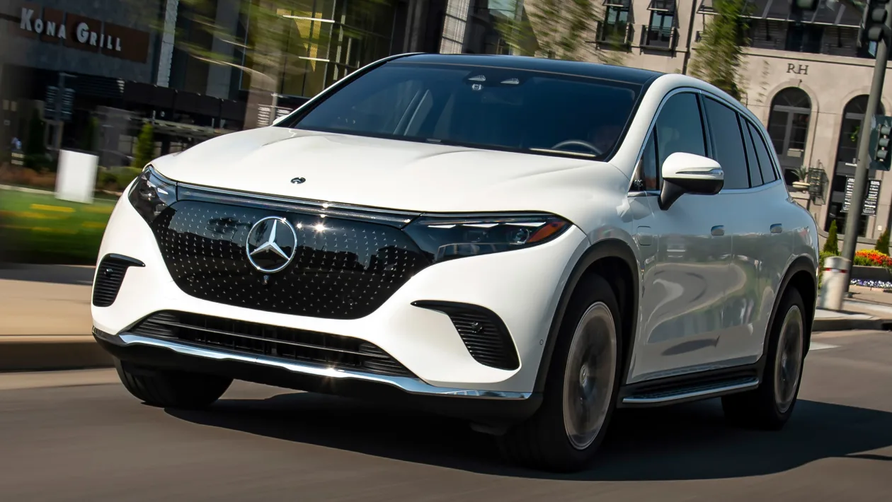 Mercedes EQS SUV 2022 Pareri TOP 10