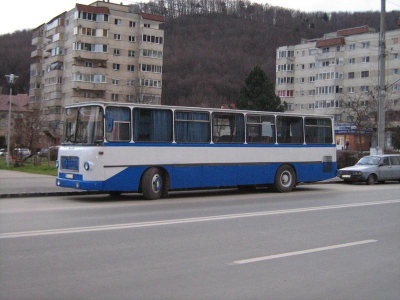 autobuz romanesc perioada comunista