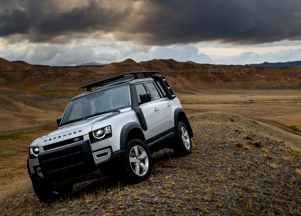 Land Rover Defender Top 10 cele mai bune mașini 4x4