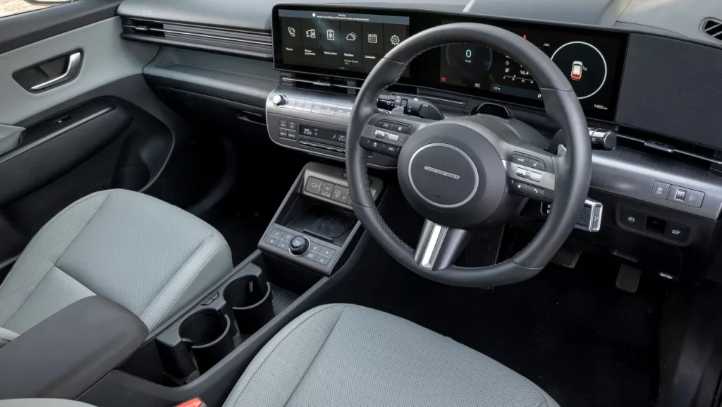 Interior Hyundai Kona Electric 2023 și confort