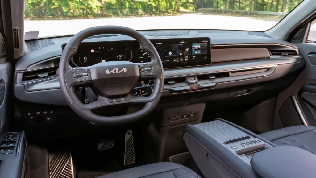 Kia EV9 interior si confort