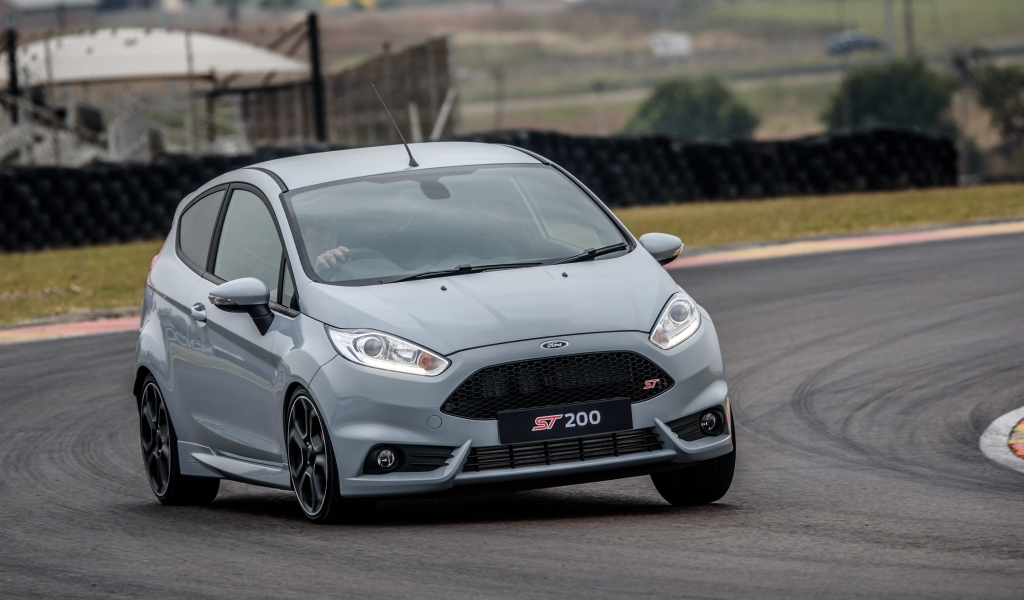 Ford Fiesta ST Mk2 Masini second hand bune sub 10.000 euro