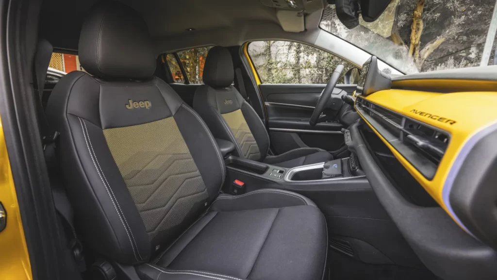 Jeep Avenger 2023 interior