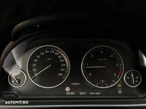 BMW Seria 5 Touring (F11) 520d