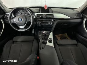 BMW Seria 3 Sedan (F30) 318d xDrive