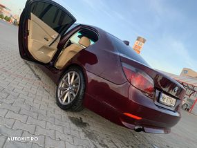 BMW Seria 5 Sedan (E60) 520d