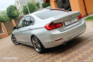 BMW Seria 3 Sedan (F30) 320d