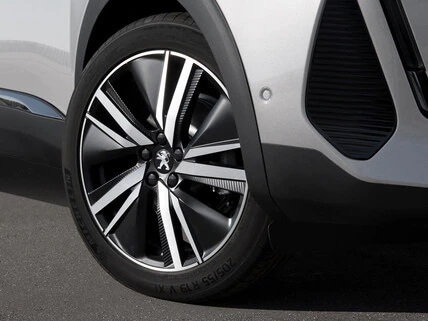 Peugeot 3008 Plug-in Hybrid - Pareri Peugeot