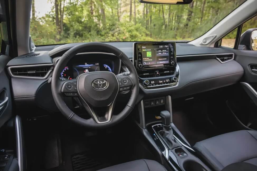 Toyota Corolla Cross 2022 bord