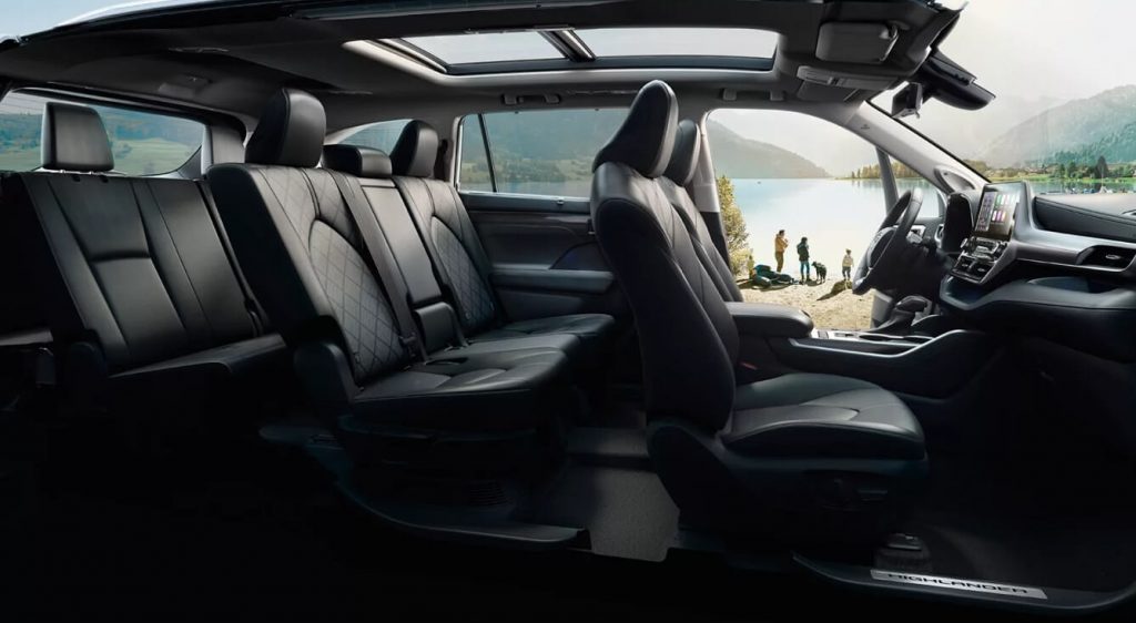 Toyota Highlander hibrid sapte locuri