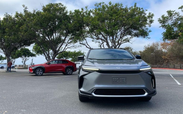 Toyota bZ4X 2022: prețuri și specificații