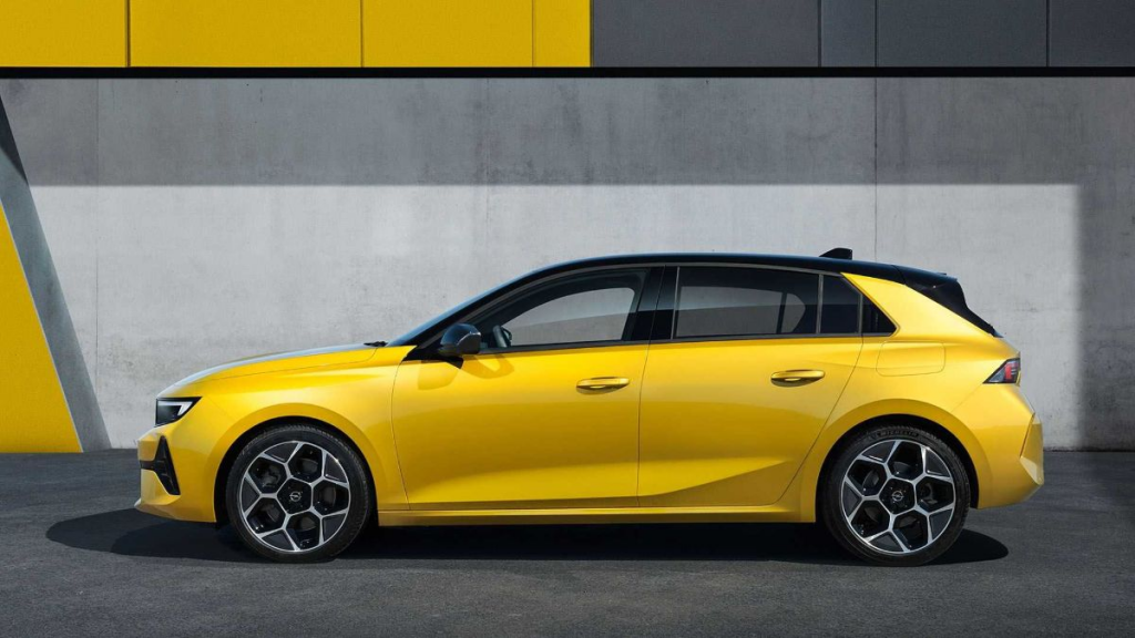 Opel Astra 2022 - Design si motorizari noi Opel