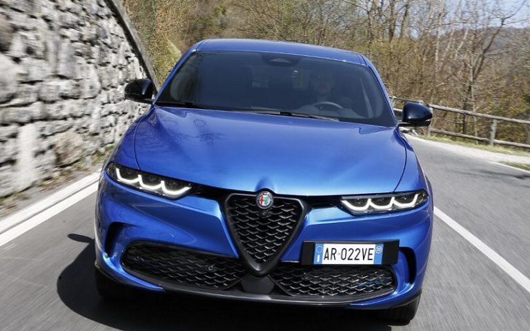 Galerie FOTO Alfa Romeo Tonale 2022