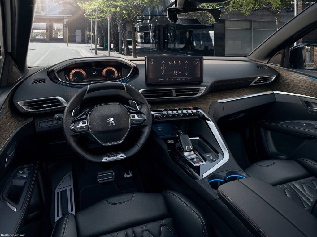 Peugeot 5008 interior