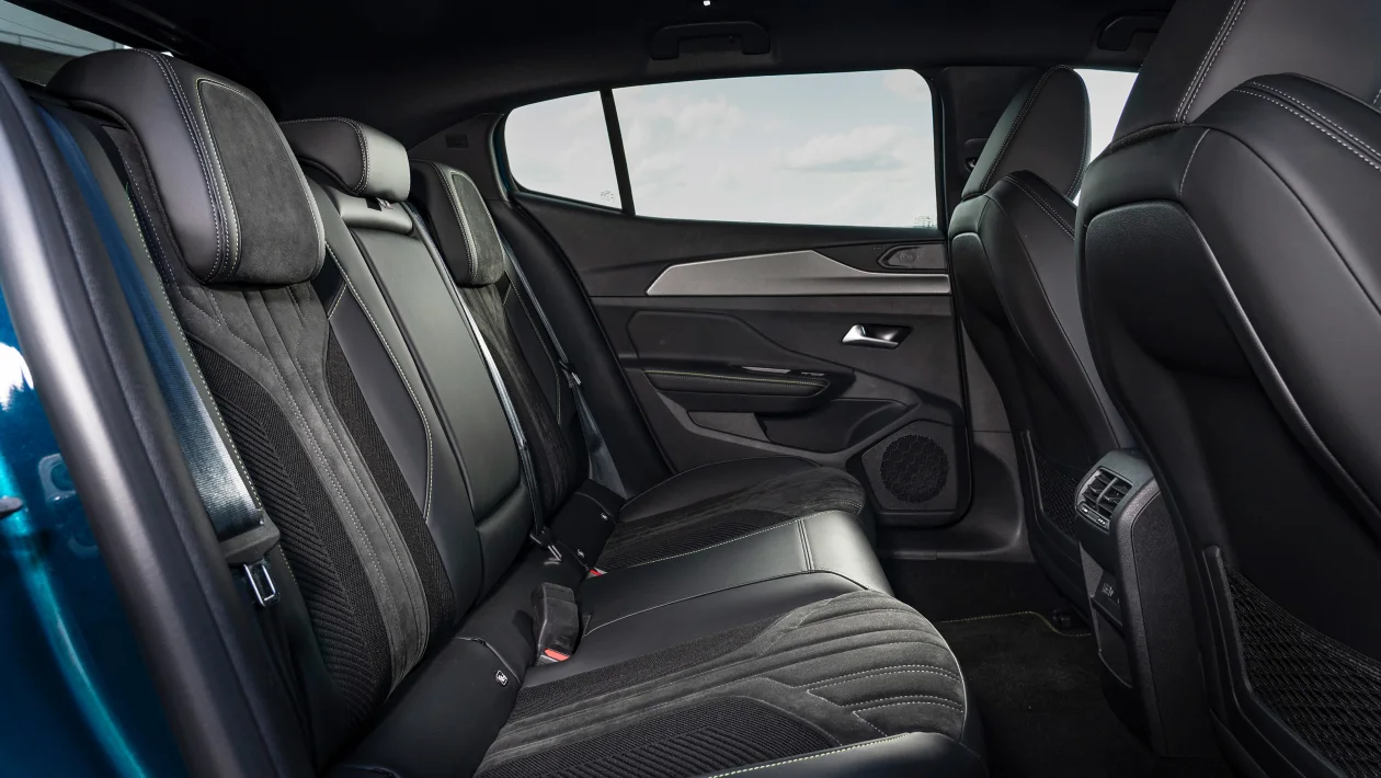 Peugeot 408 2023: Preturi si specificatii Sfaturi si curiozitati