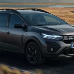 Dacia Jogger primește tehnologie hibridă și o autonomie de 900 km Stiri
