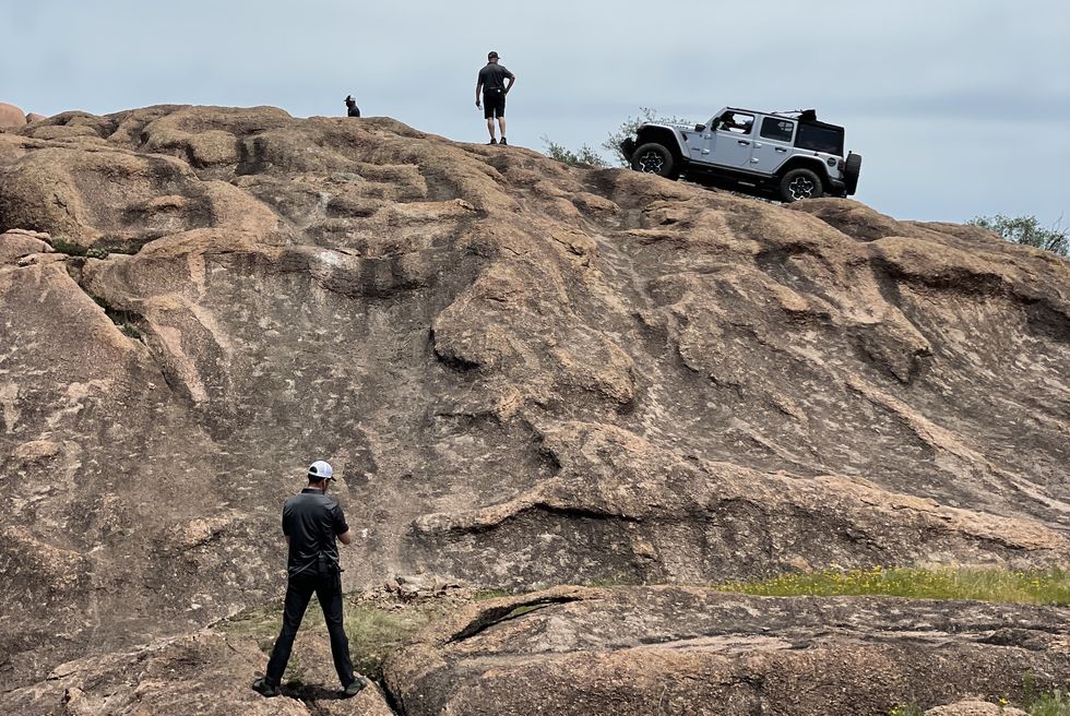 Jeep Wrangler 4xe PHEV off road