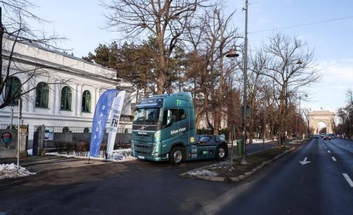 Electrificarea transporturilor grele începe și în România cu primul „TIR” electric operațional