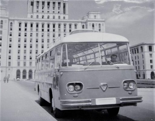 Cum arătau autobuzele produse în București acum 70 de ani VIDEO