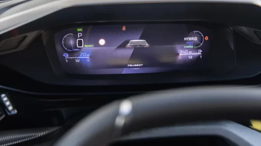 Ce este Peugeot i-Cockpit?