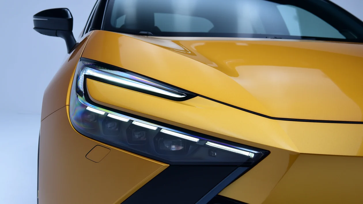 Toyota C-HR 2023 capătă aspectul mașinii concept și putere hibridă Sfaturi si curiozitati
