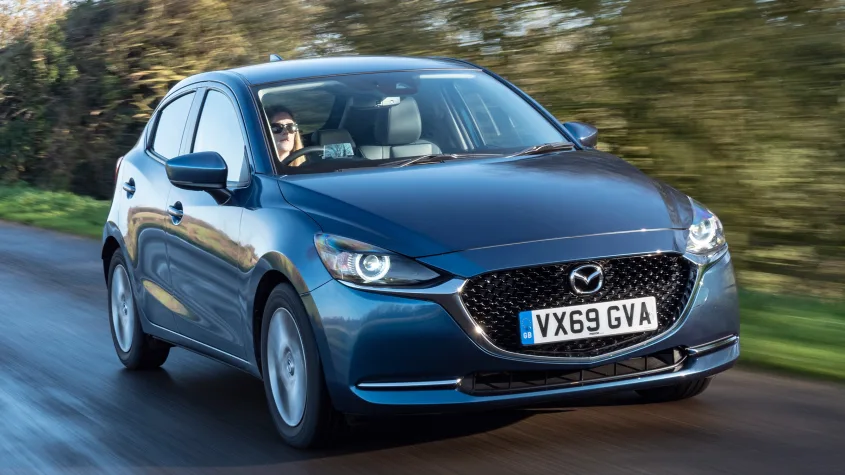 Cele mai bune mașini pentru începători 2024 Renault