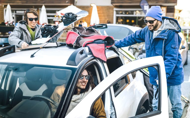Ghidul începătorului pentru participarea la un car meet